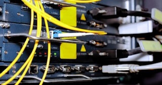 Заказать монтаж сетей в Верхней Пышме. Обслуживание ПК, ремонт от 315 руб